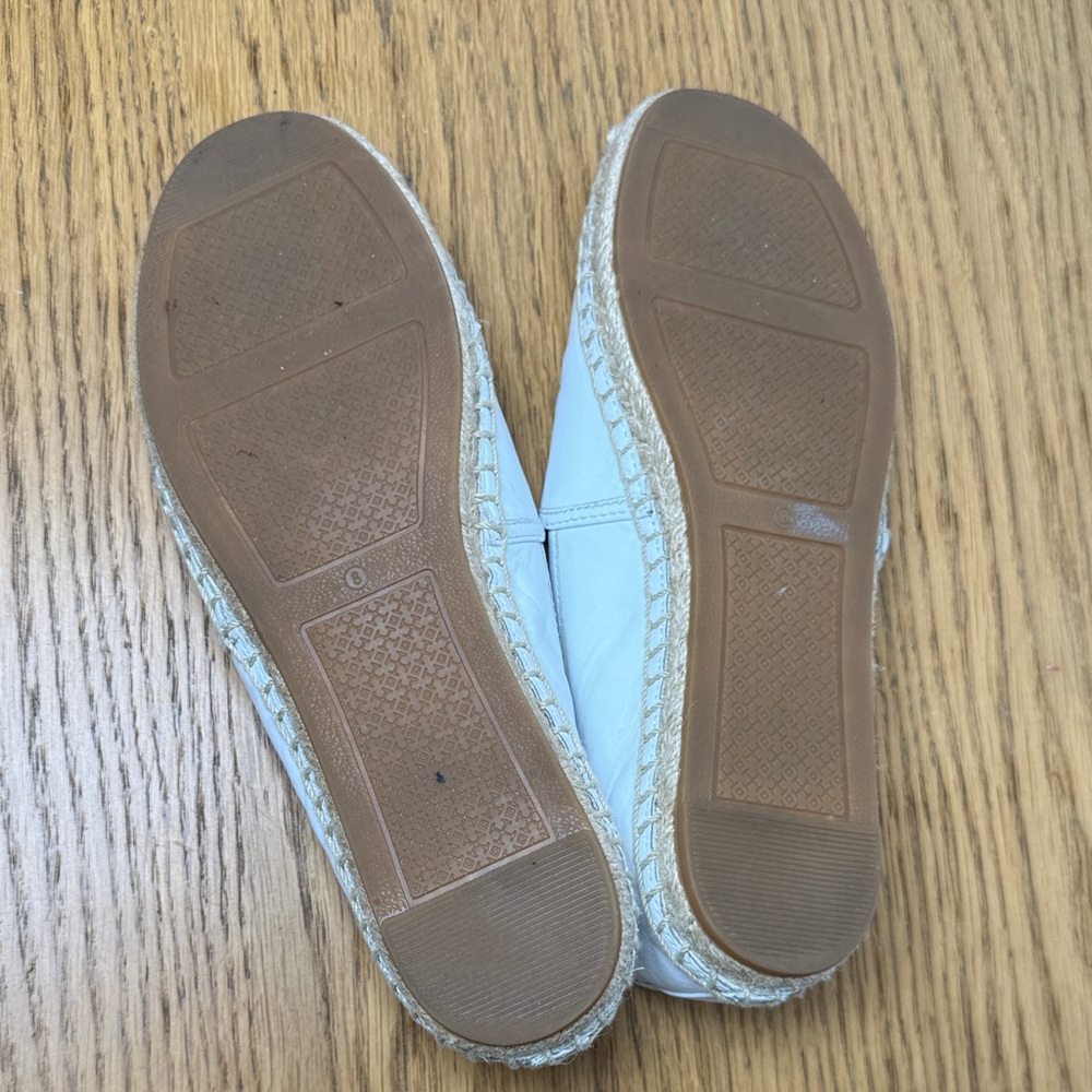 TORY‎ BURCH White Leather Espadrille Flats Perforated Logo Preppy Beach Resort 8 - Picture 9 of 13